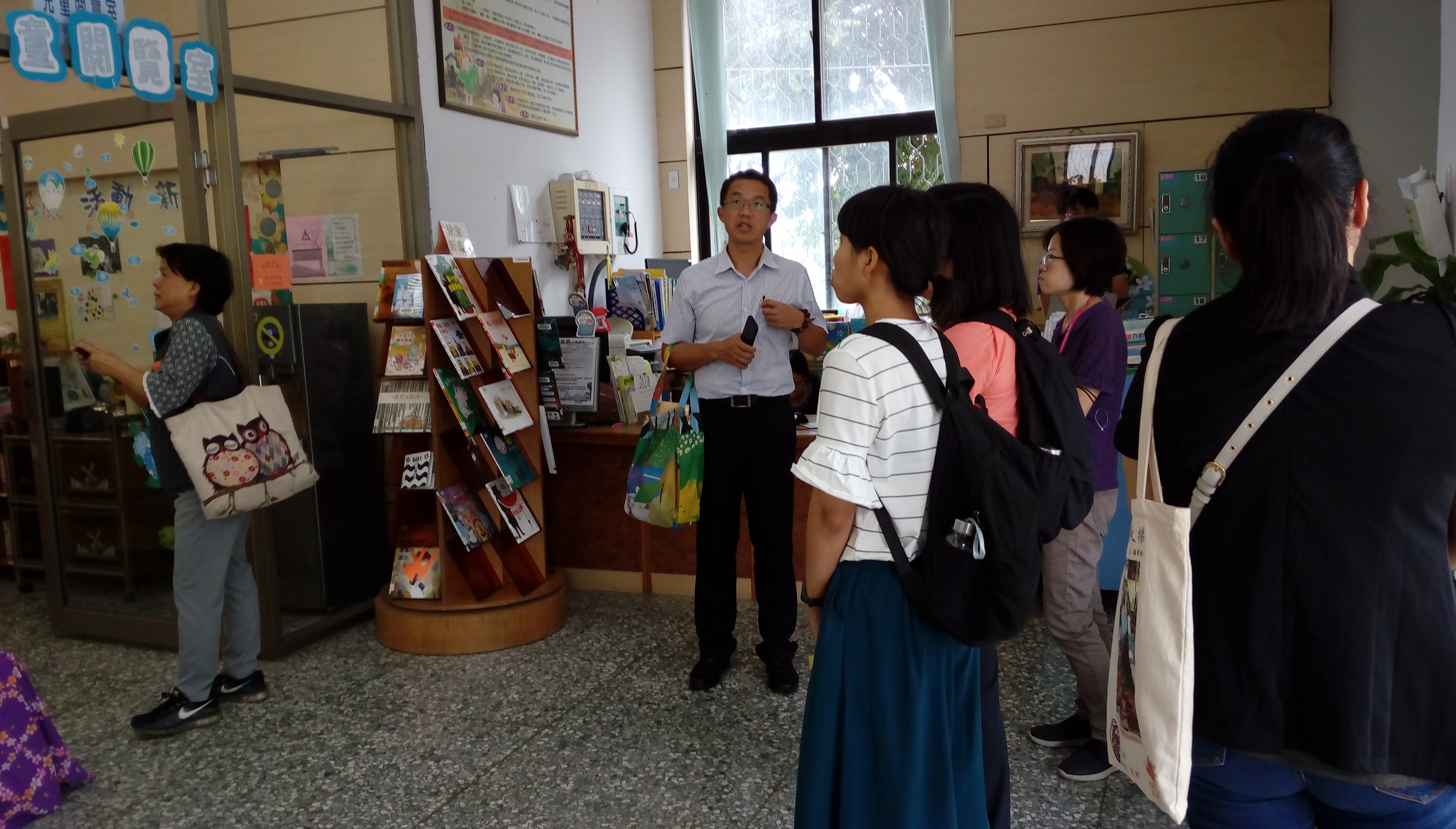 108年6月26日評審委員訪視卓蘭鎮立書館