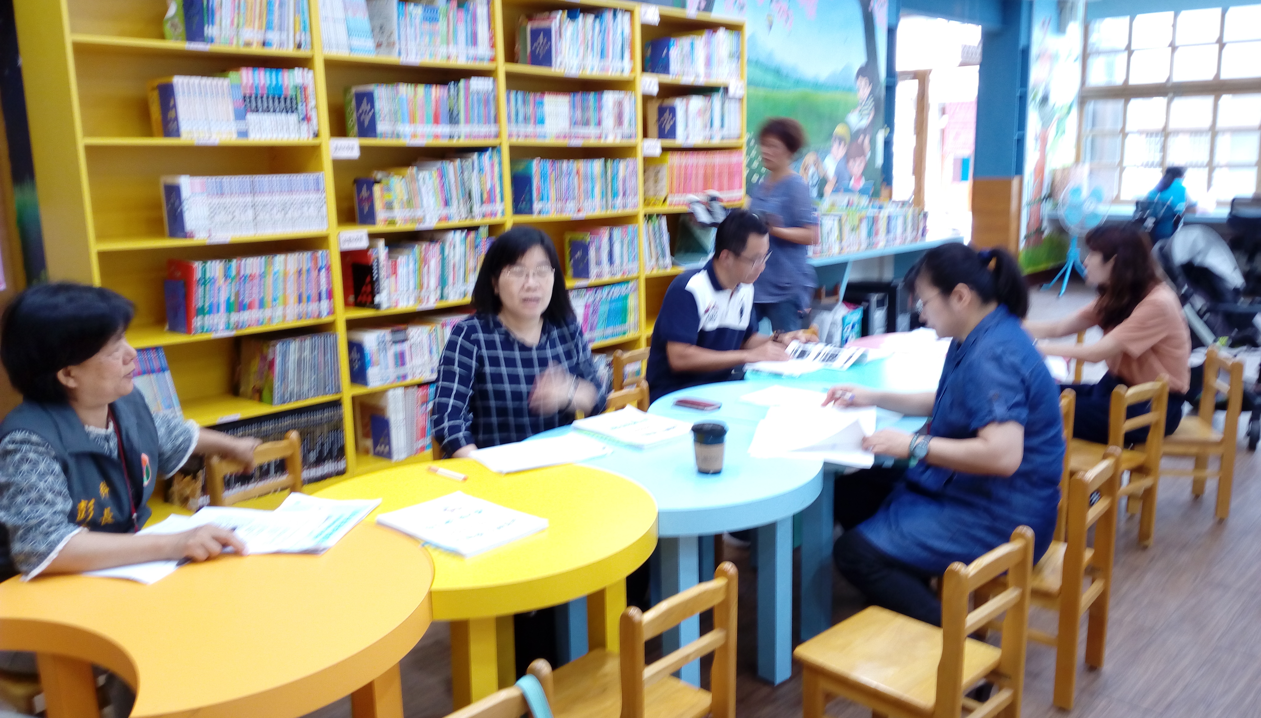 108年6月27日評審委員訪視獅潭鄉立圖書館