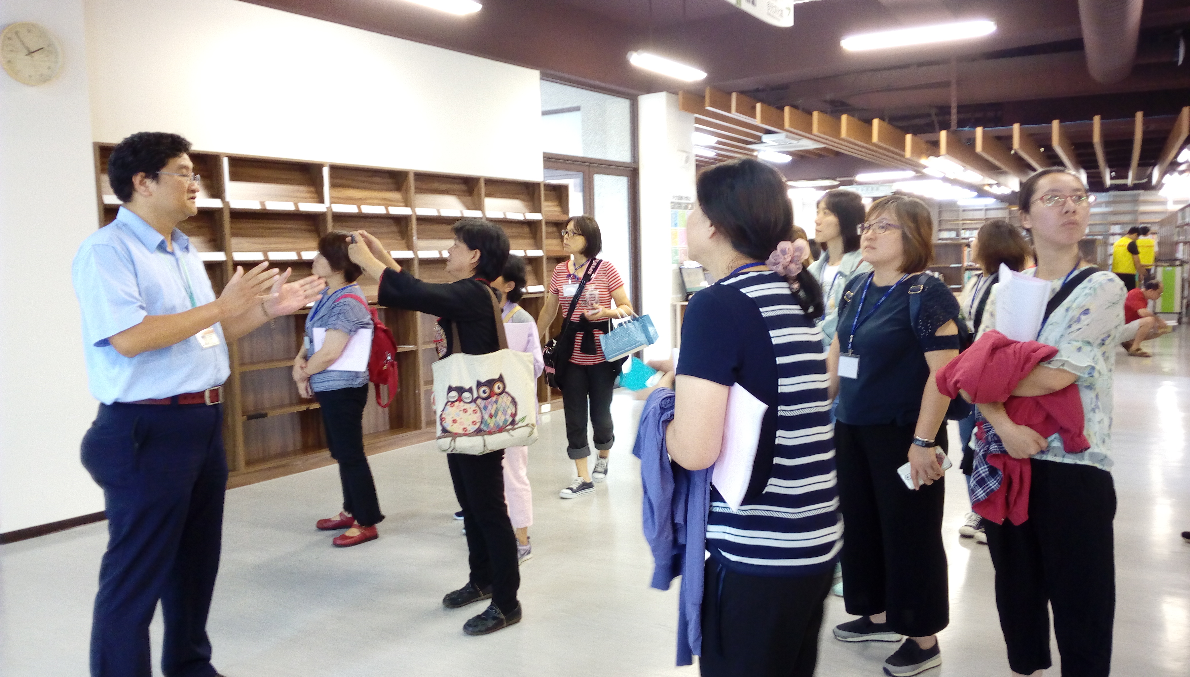 108年6月13日參訪臺中市立圖書館溪西分館