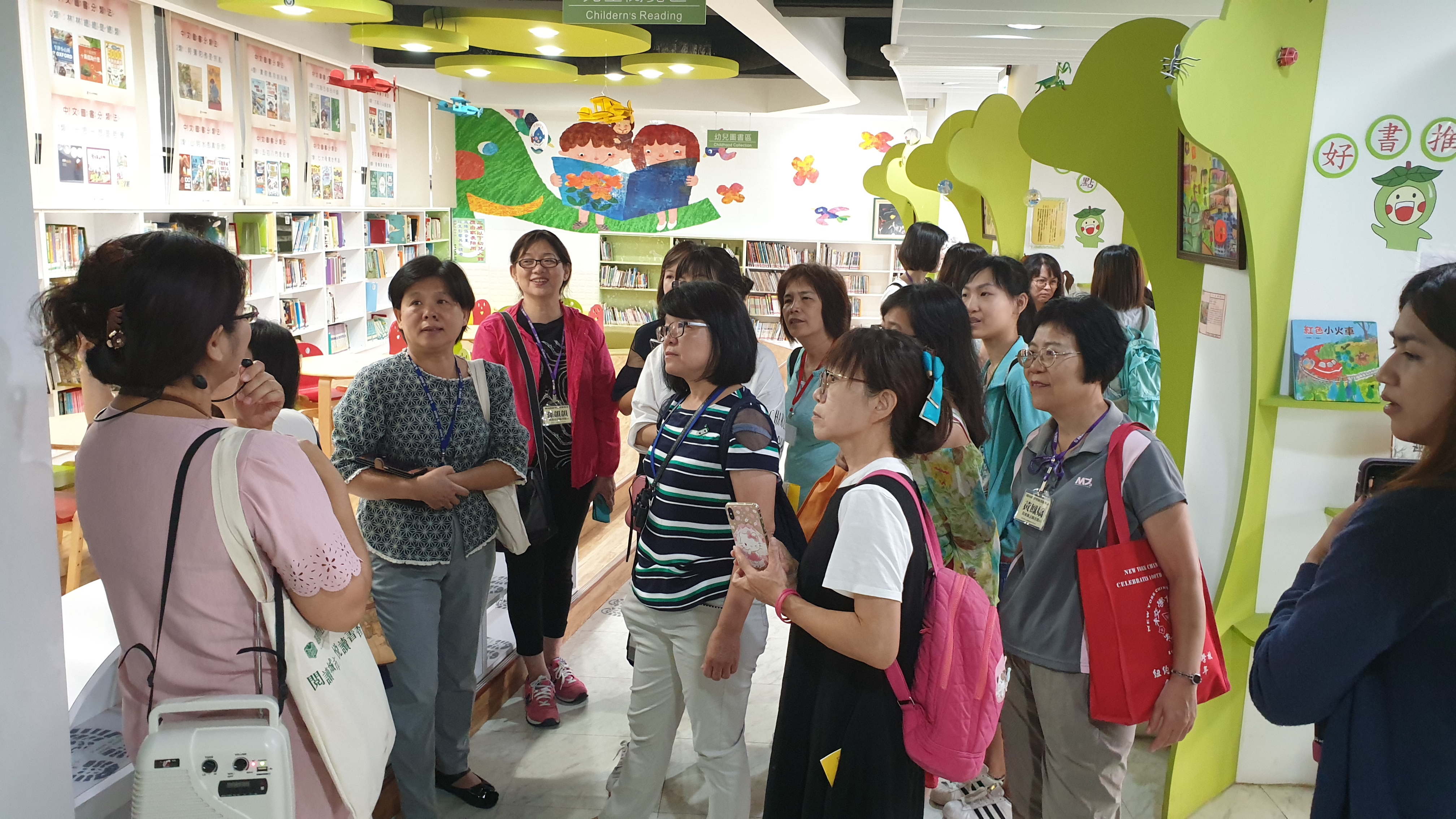 108年9月5日參訪高雄市立圖書館燕巢分館