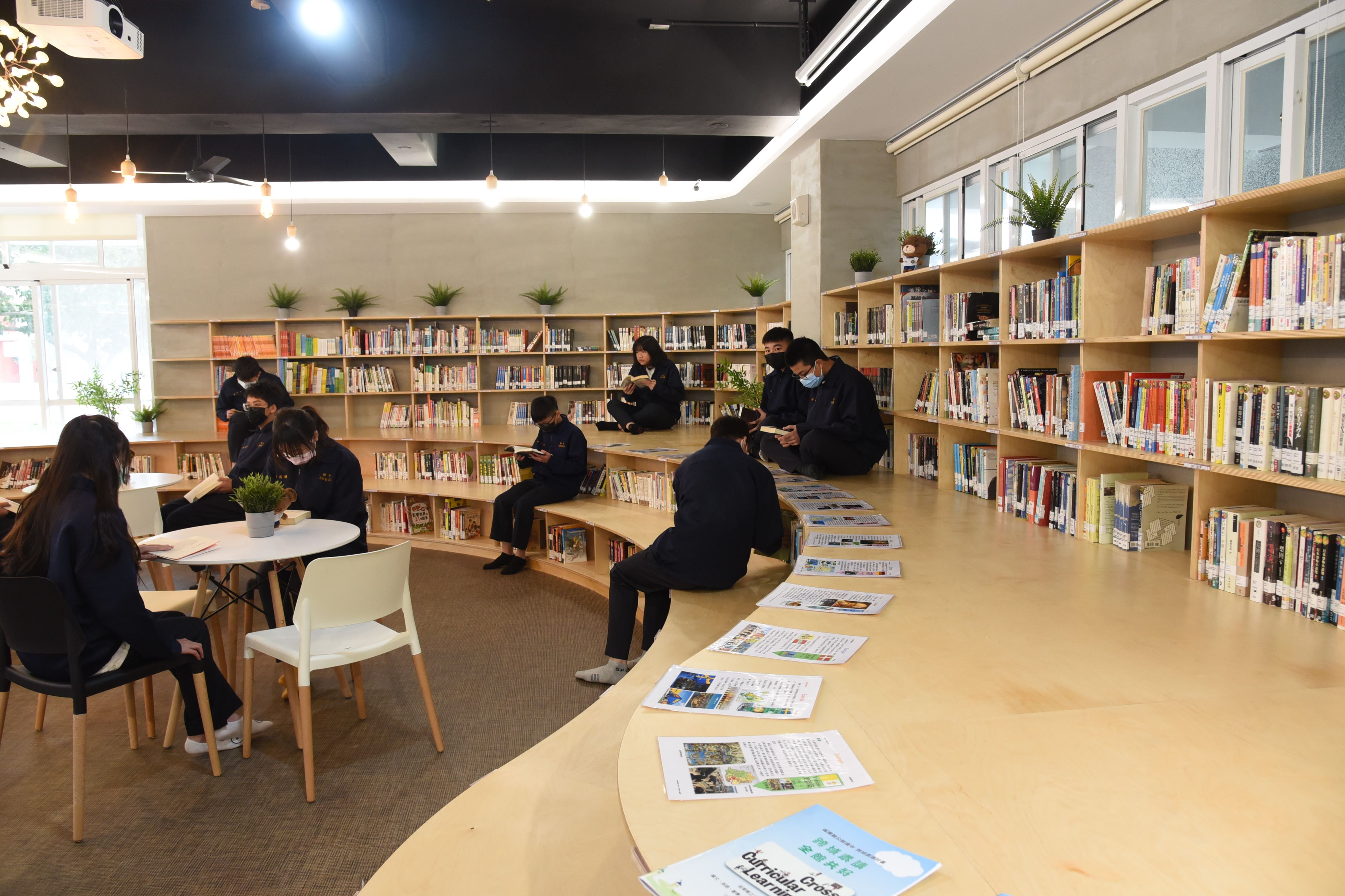 108學年度圖書館充實館藏新書